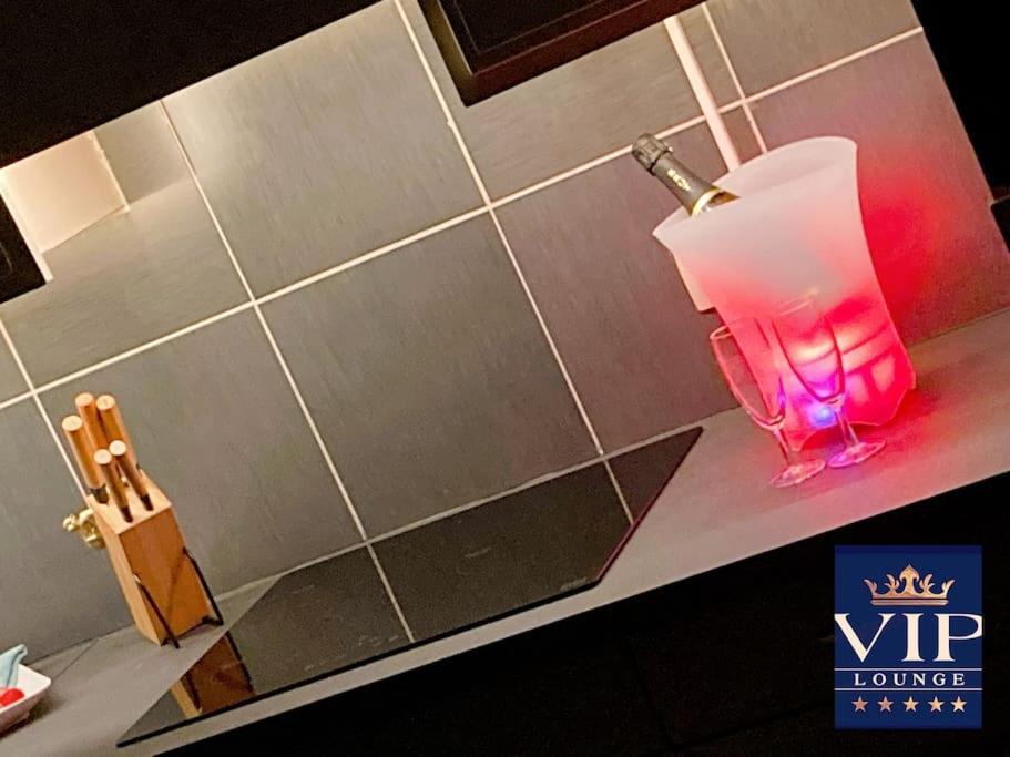 Vip Lounge Appartement Avec Jacuzzi Et Jardin Andenne Экстерьер фото